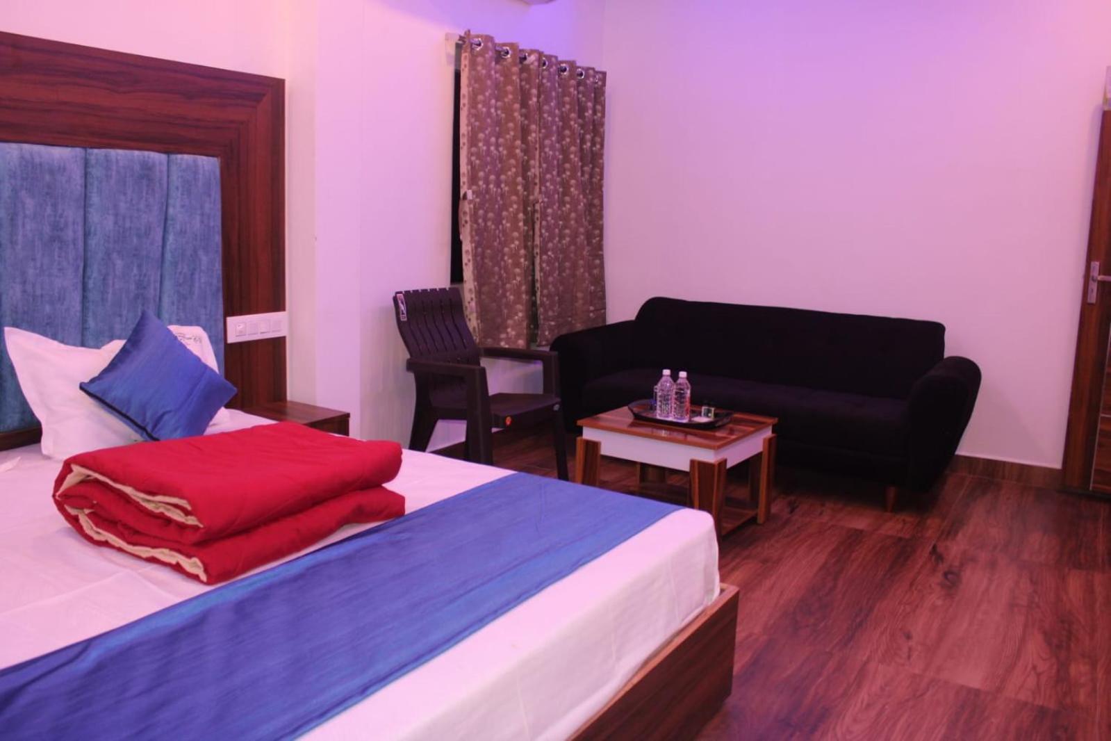 Lalitha Karunya Residency A/C Hotel Bapatla Exterior photo