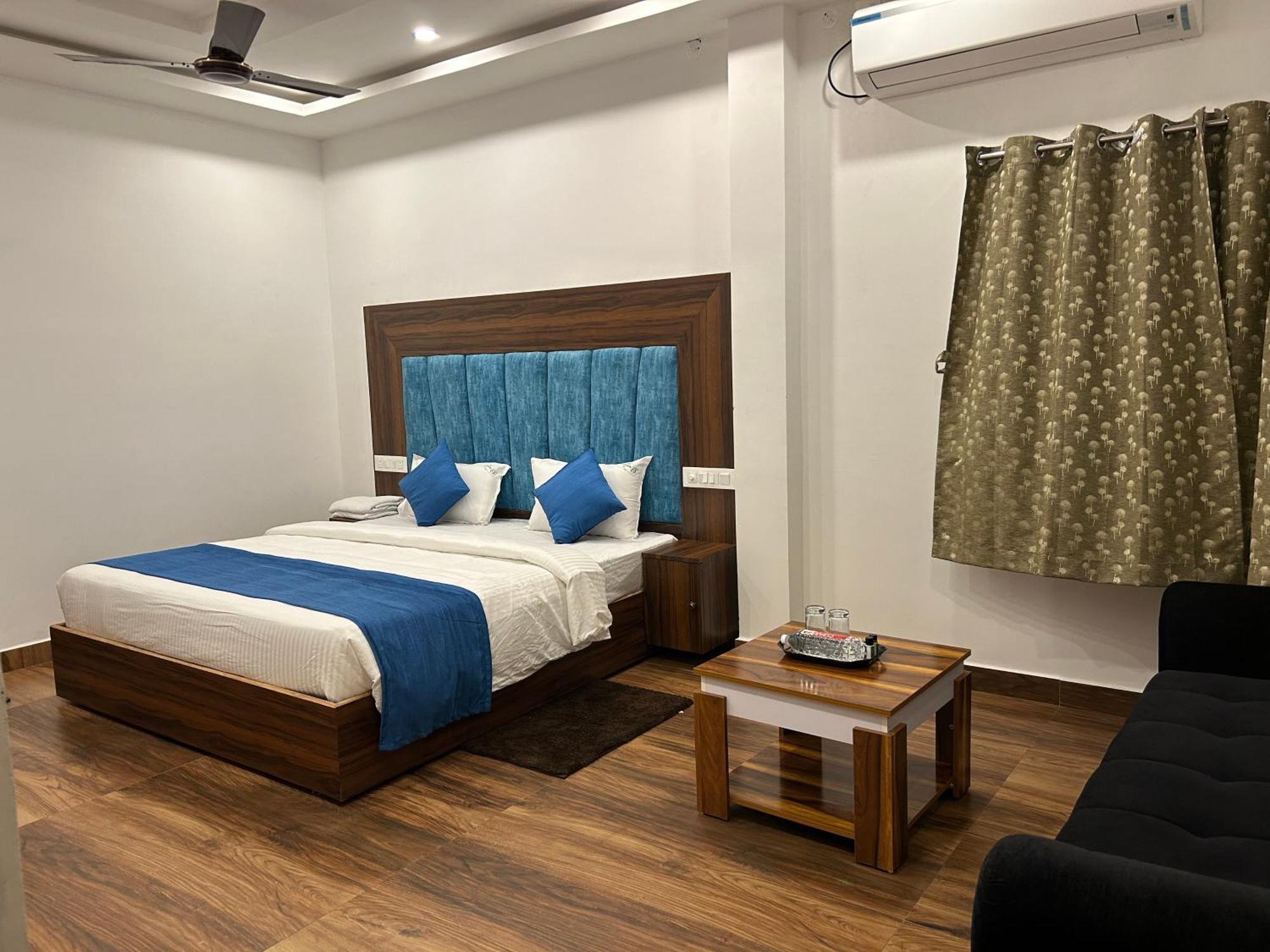 Lalitha Karunya Residency A/C Hotel Bapatla Exterior photo